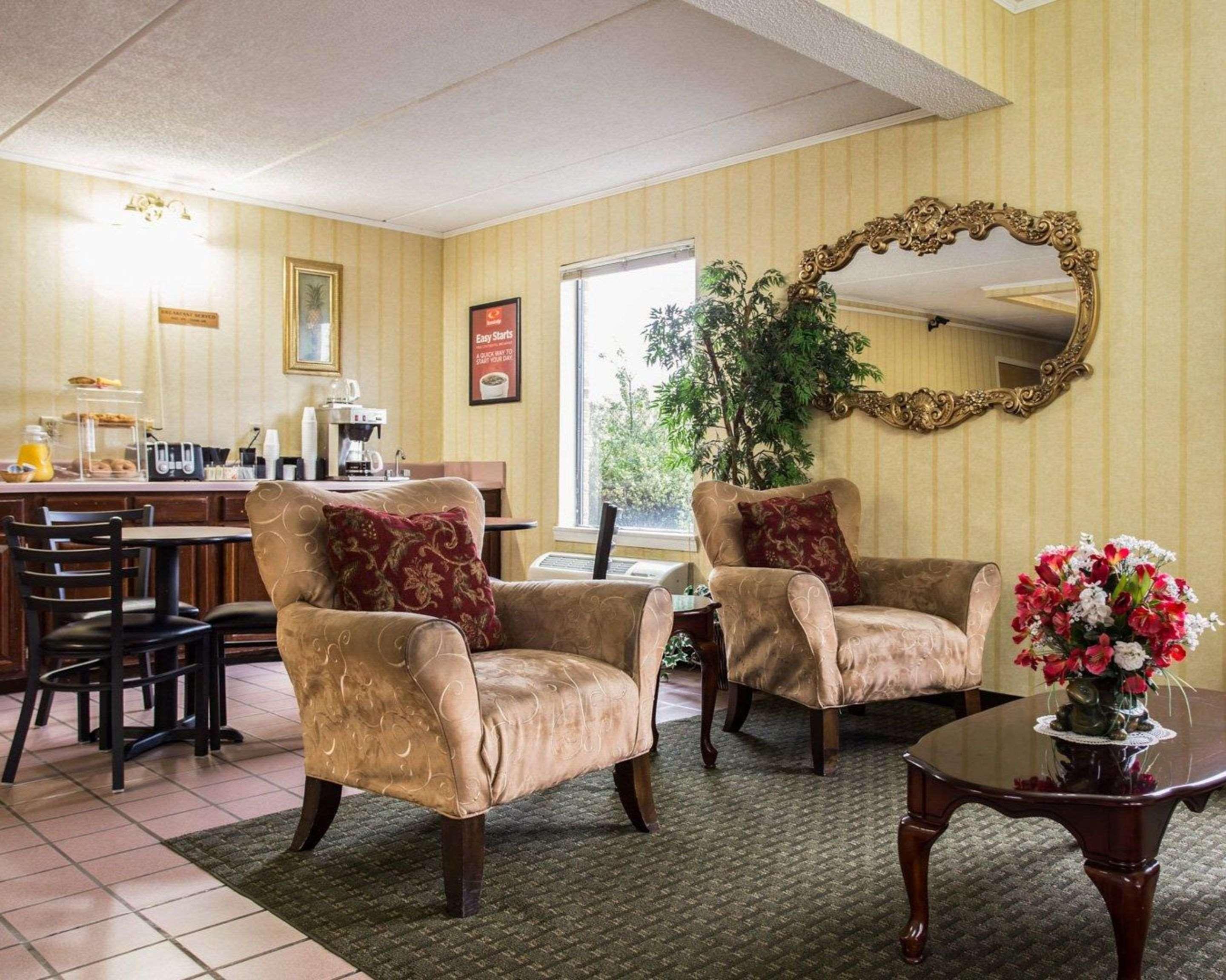 Econo Lodge Inn & Suites Lugoff Exteriér fotografie