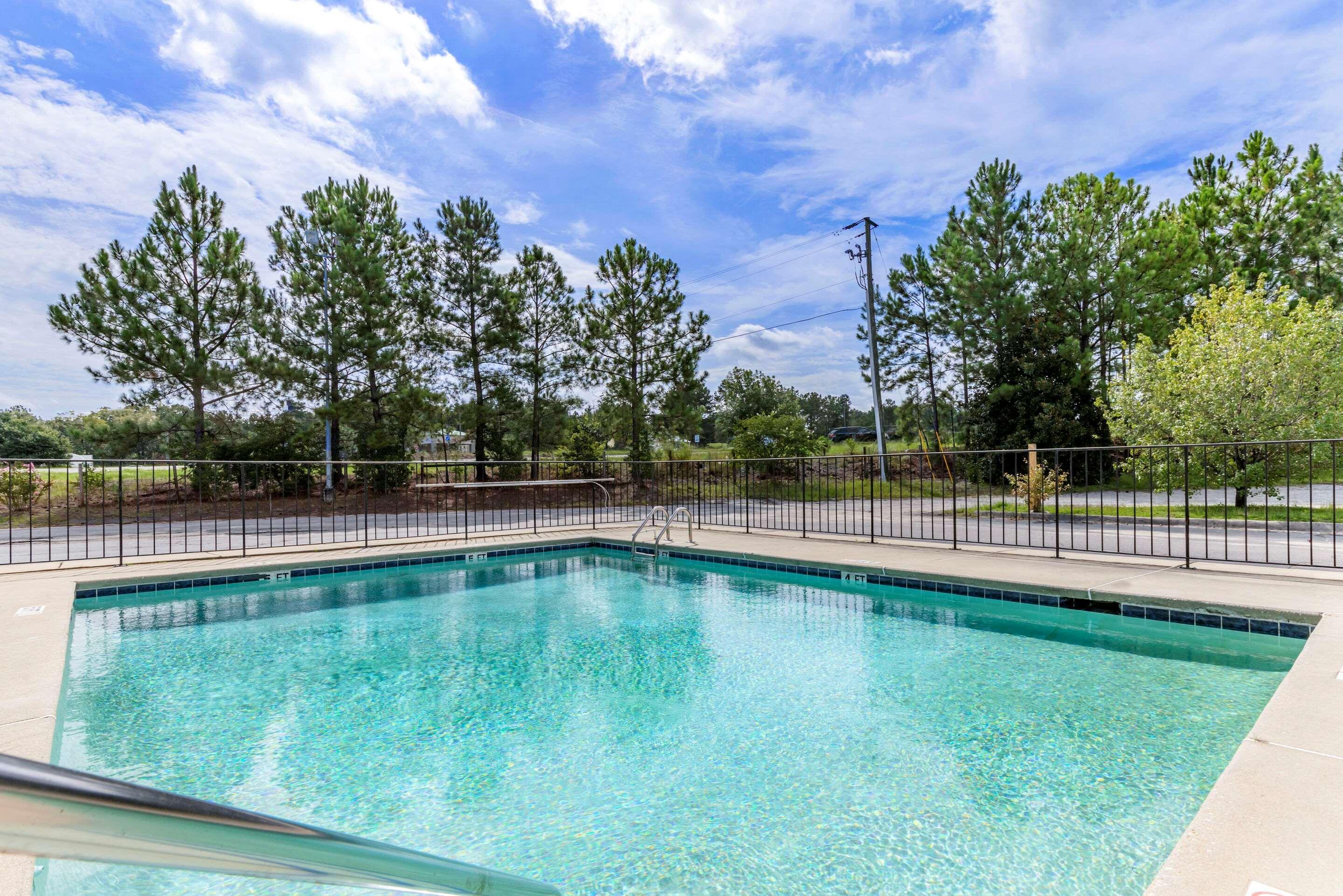 Econo Lodge Inn & Suites Lugoff Exteriér fotografie
